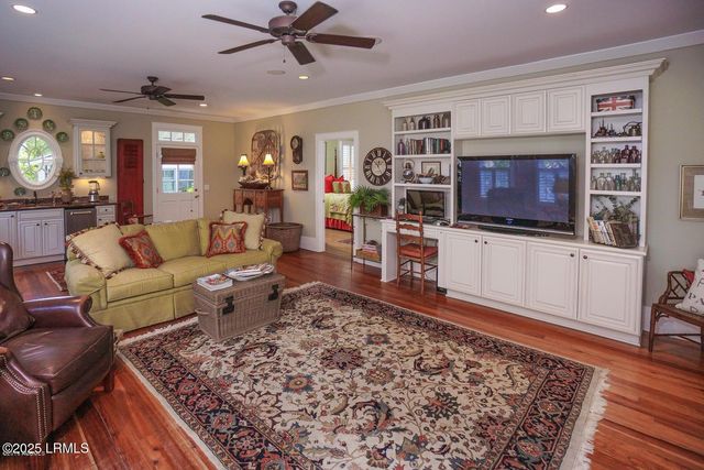 58 Wrights Point Circle, Beaufort, SC 29902