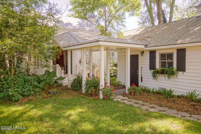 58 Wrights Point Circle, Beaufort, SC 29902