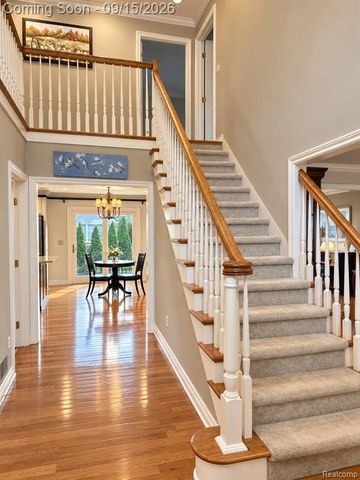 37673 Mckenzie Court, Farmington Hills, MI 48331