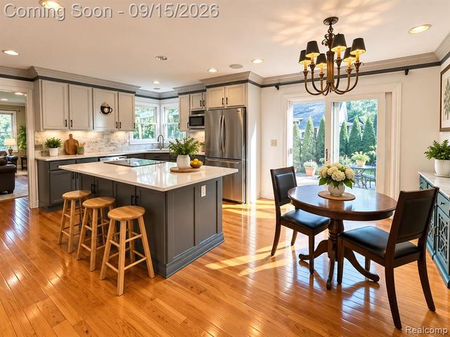 37673 Mckenzie Court, Farmington Hills, MI 48331