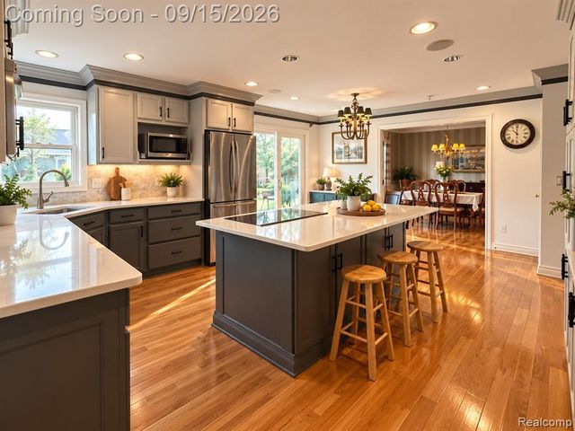 37673 Mckenzie Court, Farmington Hills, MI 48331