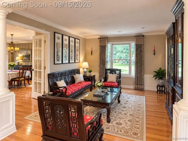37673 Mckenzie Court, Farmington Hills, MI 48331