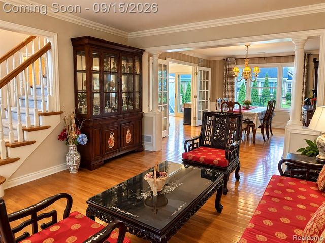 37673 Mckenzie Court, Farmington Hills, MI 48331