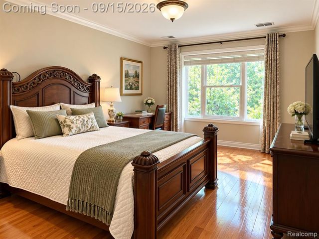37673 Mckenzie Court, Farmington Hills, MI 48331