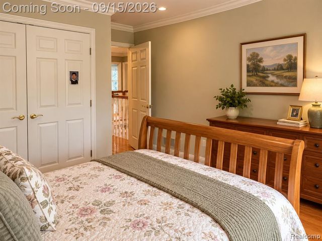 37673 Mckenzie Court, Farmington Hills, MI 48331