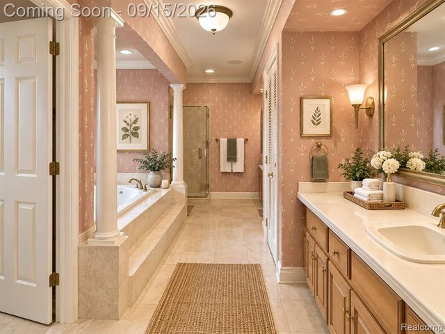 37673 Mckenzie Court, Farmington Hills, MI 48331
