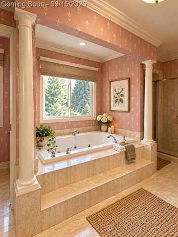 37673 Mckenzie Court, Farmington Hills, MI 48331