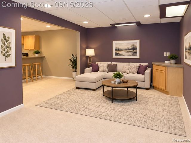37673 Mckenzie Court, Farmington Hills, MI 48331