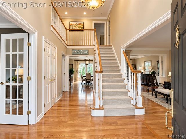 37673 Mckenzie Court, Farmington Hills, MI 48331