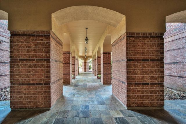 2815 Kings Crossing Drive 214, Kingwood, TX 77345