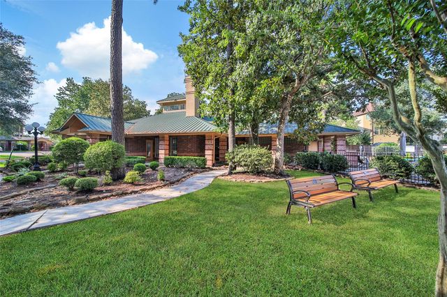 2815 Kings Crossing Drive 214, Kingwood, TX 77345