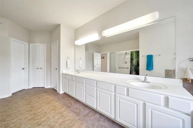 2815 Kings Crossing Drive 214, Kingwood, TX 77345