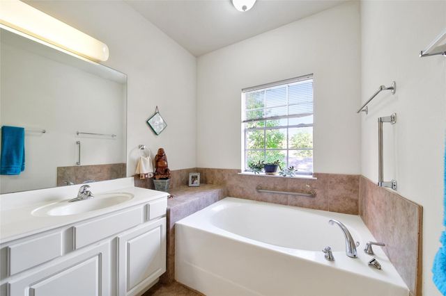 2815 Kings Crossing Drive 214, Kingwood, TX 77345