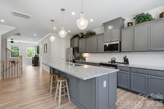 16705 Summers Walk Boulevard, Davidson, NC 28036