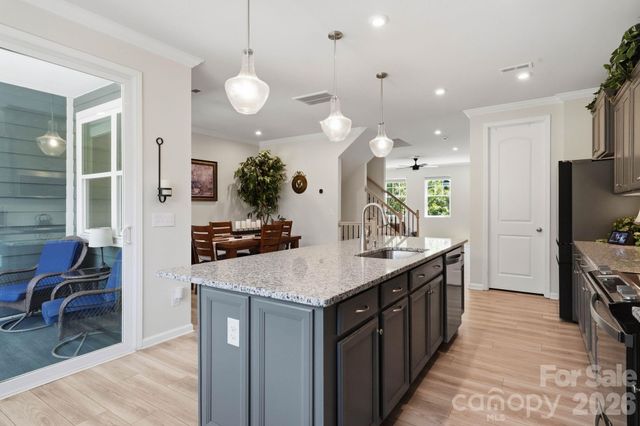 16705 Summers Walk Boulevard, Davidson, NC 28036