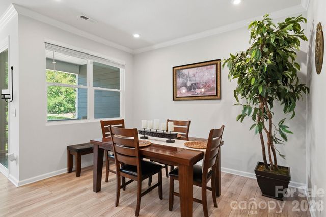 16705 Summers Walk Boulevard, Davidson, NC 28036