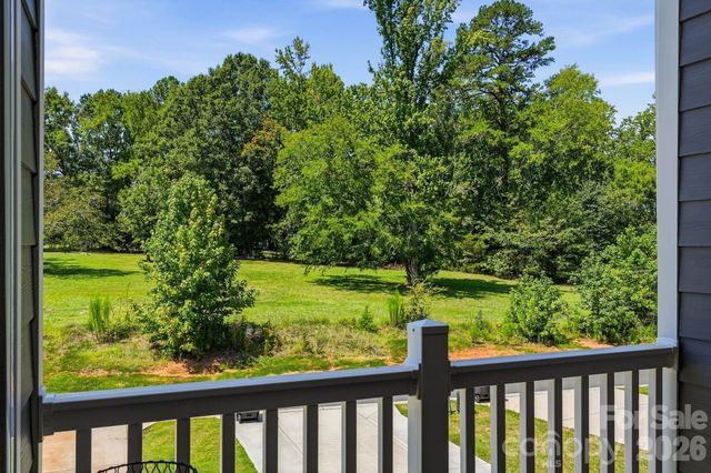 16705 Summers Walk Boulevard, Davidson, NC 28036