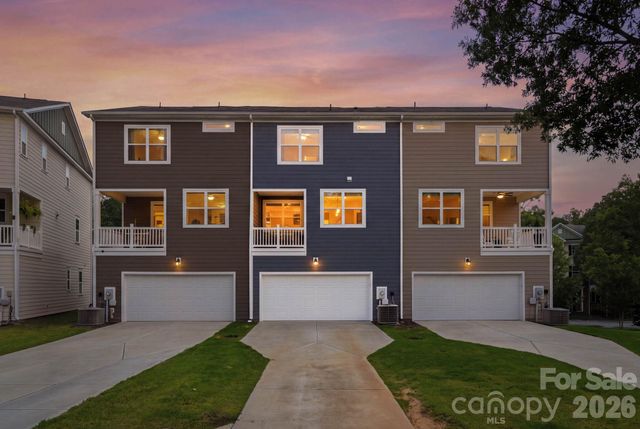 16705 Summers Walk Boulevard, Davidson, NC 28036