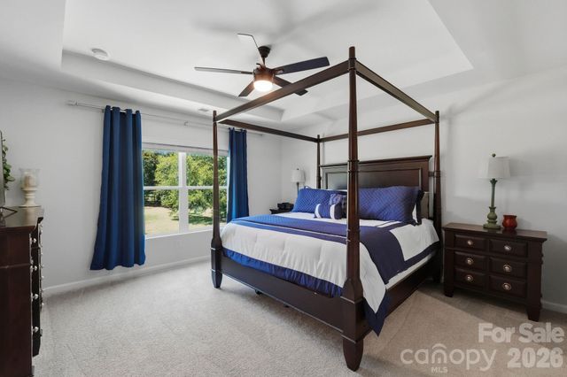 16705 Summers Walk Boulevard, Davidson, NC 28036