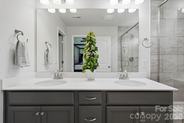 16705 Summers Walk Boulevard, Davidson, NC 28036