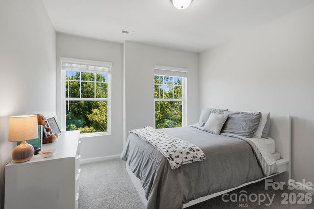 16705 Summers Walk Boulevard, Davidson, NC 28036
