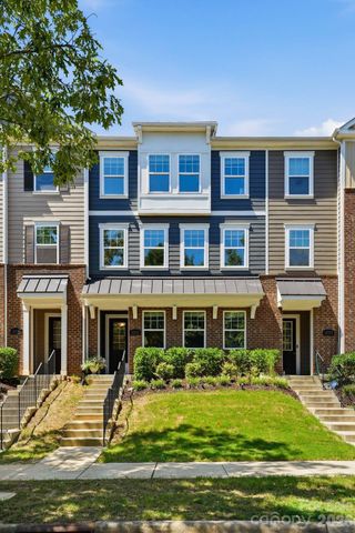 16705 Summers Walk Boulevard, Davidson, NC 28036
