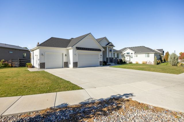 4009 S COTTONWOODS COURT, Nibley, UT 84321