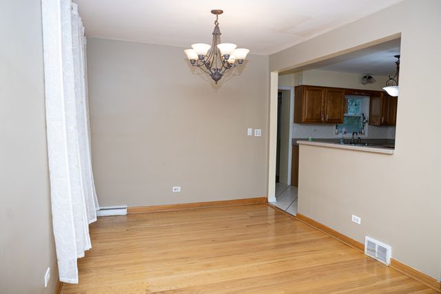 8226 Kenton Avenue, Skokie, IL 60076