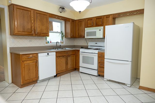 8226 Kenton Avenue, Skokie, IL 60076