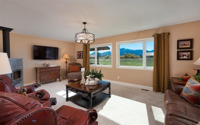 14 Little Bunny Lane, Livingston, MT 59047