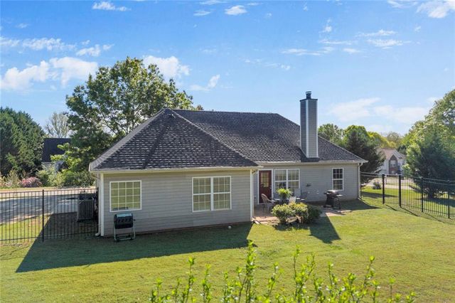 678 Bailey Drive, Jefferson, GA 30549