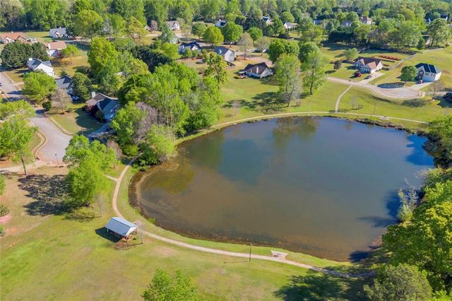 678 Bailey Drive, Jefferson, GA 30549