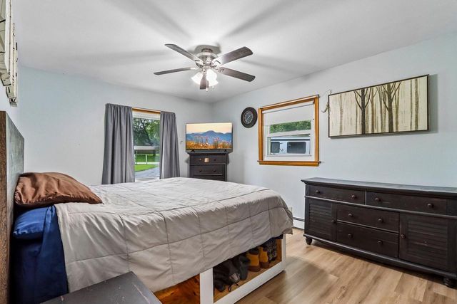 13716 W Lilac LANE, New Berlin, WI 53151