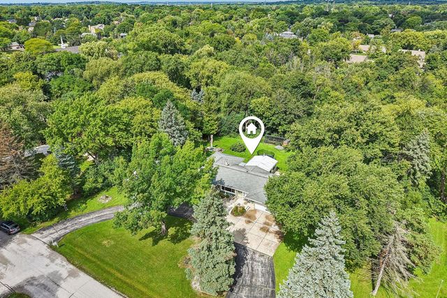 13716 W Lilac LANE, New Berlin, WI 53151