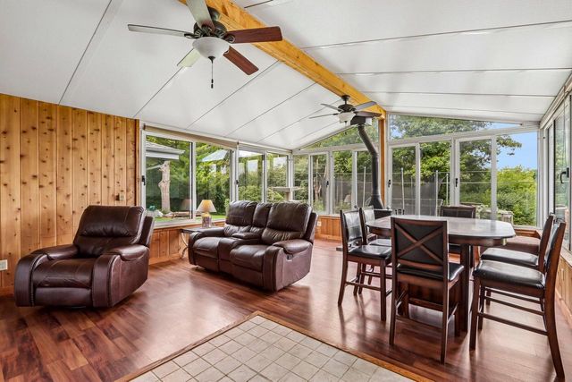 13716 W Lilac LANE, New Berlin, WI 53151