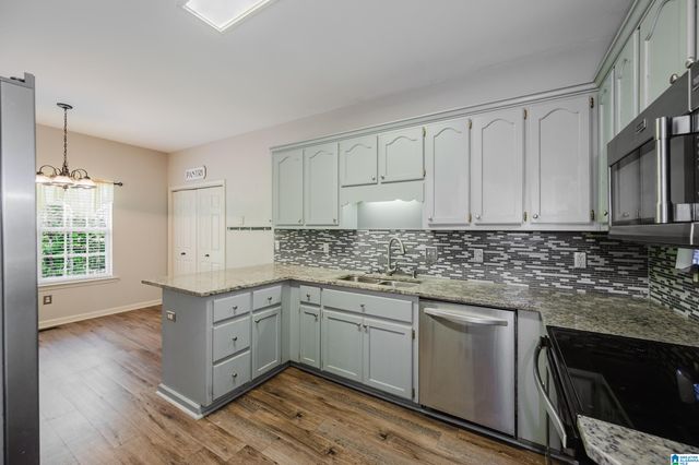 128 MAGNOLIA RIDGE CIRCLE, Chelsea, AL 35043