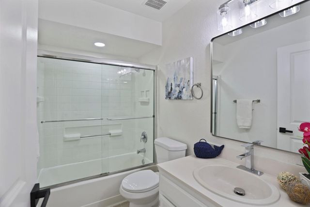 1927 Grove Ct, Tracy, CA 95376