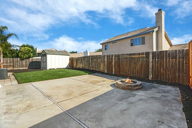 1927 Grove Ct, Tracy, CA 95376