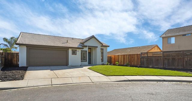 1927 Grove Ct, Tracy, CA 95376