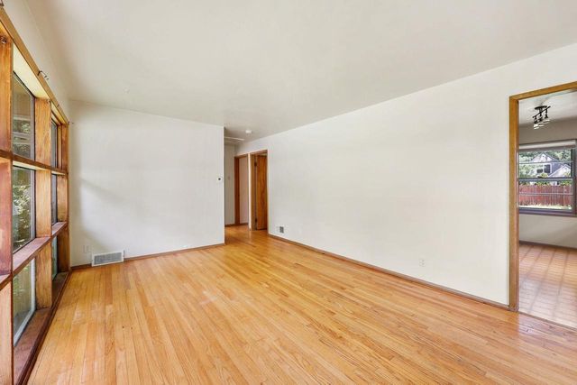 4252 Doncaster Drive, Madison, WI 53711
