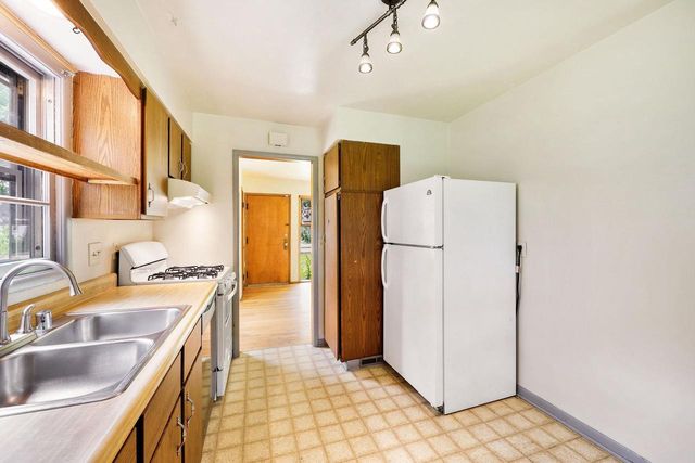 4252 Doncaster Drive, Madison, WI 53711