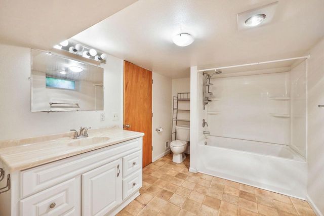 4252 Doncaster Drive, Madison, WI 53711