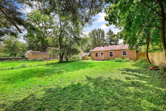4252 Doncaster Drive, Madison, WI 53711