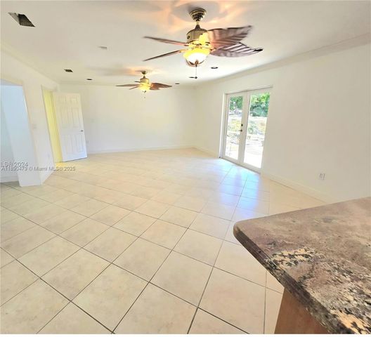 7600 SW 19th Ter, Miami, FL 33155