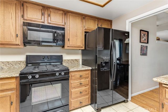 2894 Mojave Court, Highland, CA 92346