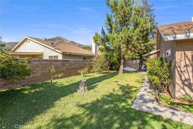 2894 Mojave Court, Highland, CA 92346