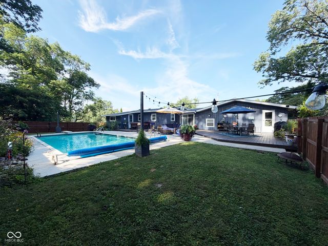 9264 E Mallard Drive, Rockville, IN 47872