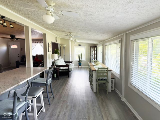 9264 E Mallard Drive, Rockville, IN 47872
