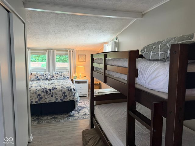 9264 E Mallard Drive, Rockville, IN 47872