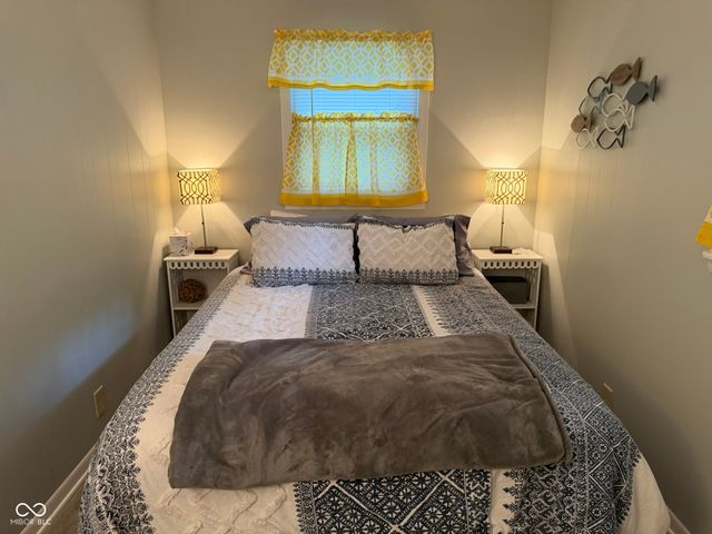 9264 E Mallard Drive, Rockville, IN 47872